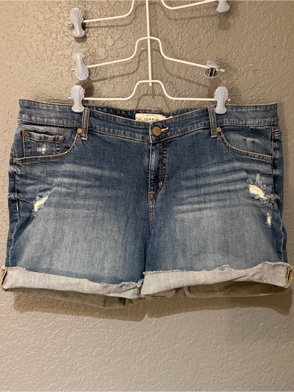 torrid 22 LIKE NEW Distressed Rolled-Hem Denim Shorts in Medium Blue